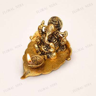 Ganesh Idol on Leaf