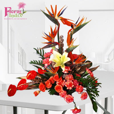 The Fresh White Lily & Red Flowers Bouquet